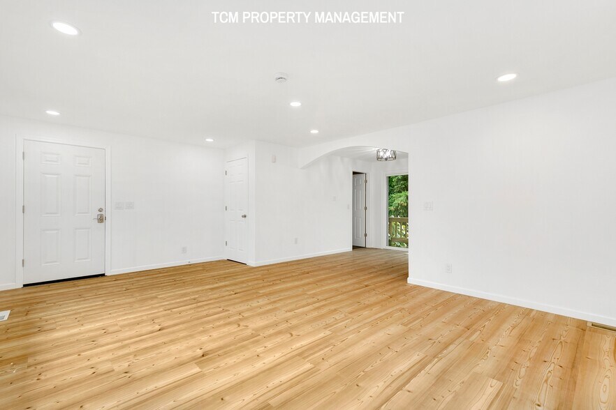 Building Photo - 4806 S 179th St