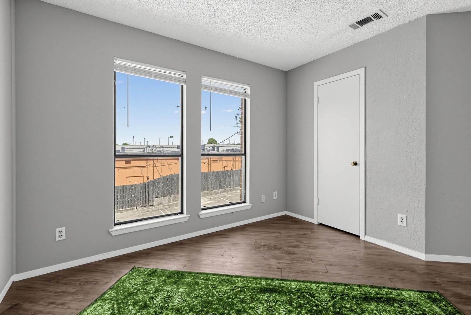 Building Photo - 1608 Pecan Chase Cir