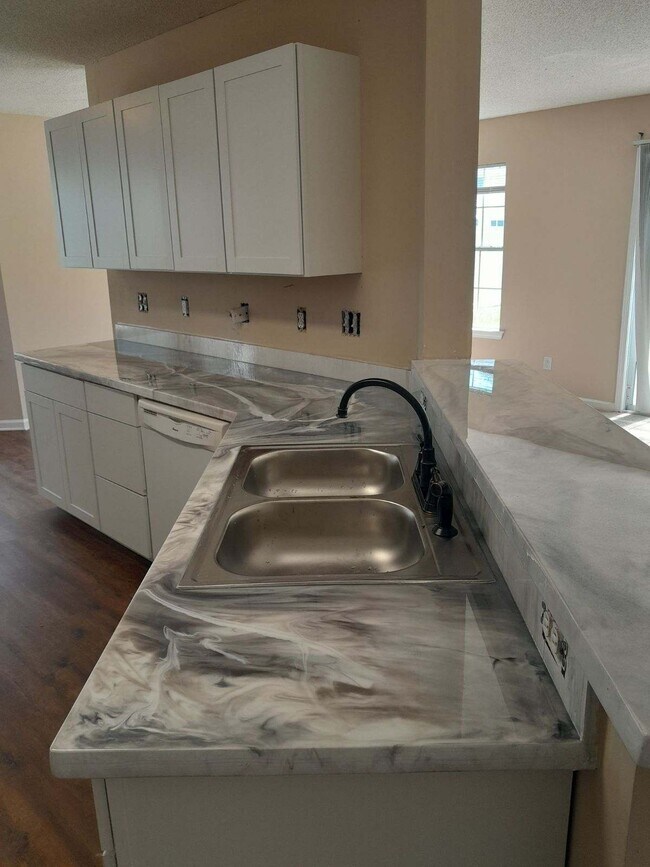 Building Photo - 116 Stoney Crossing