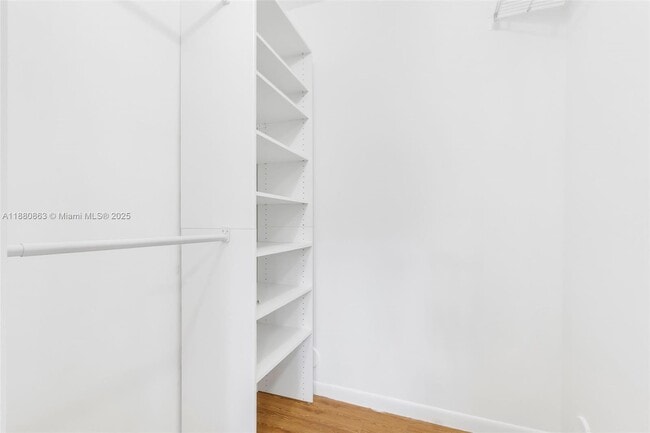 Building Photo - 15575 Miami Lakeway N