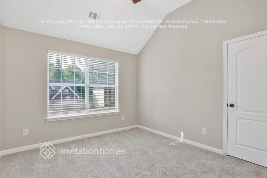 Building Photo - 3780 Georgia Dr
