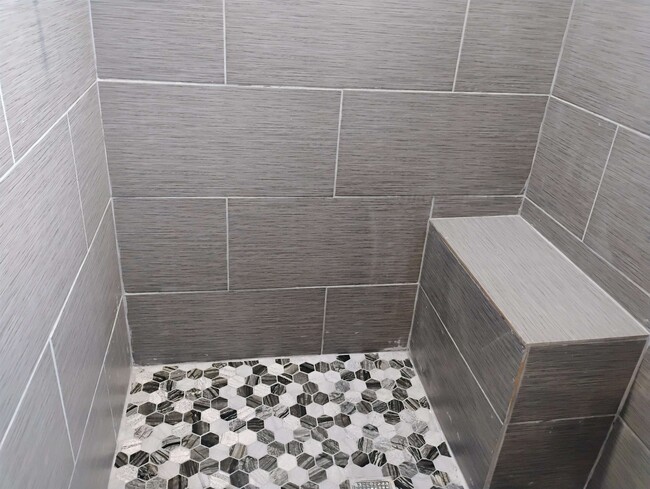 Building Photo - 322 Enchanted Way
