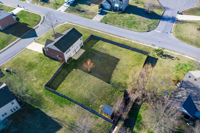 Building Photo - 2601 Potomac Ct