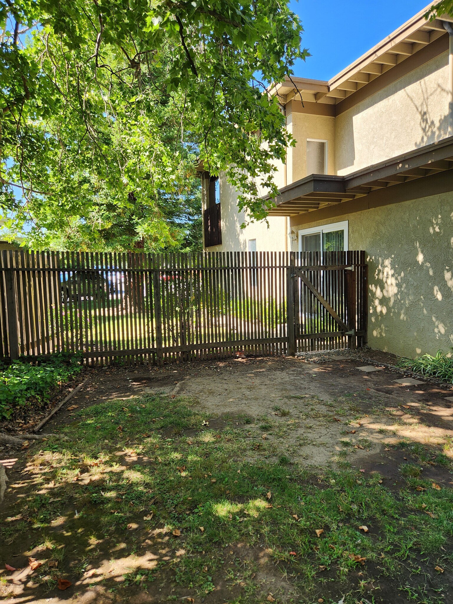 Building Photo - 6043 Leafwood Dr