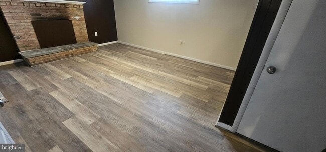 Building Photo - 5616 Old Temple Hill Rd