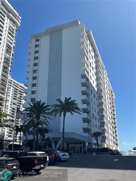 Building Photo - 4250 Galt Ocean Dr