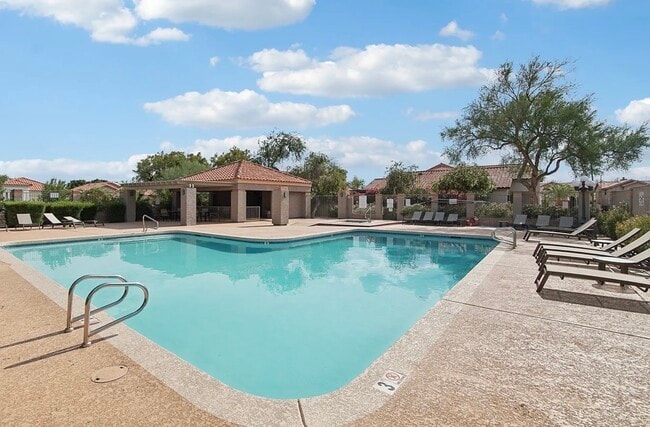 Building Photo - 14261 N 101st St