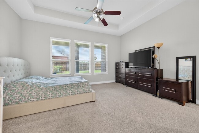 Building Photo - 4947 Thunder Creek Ln