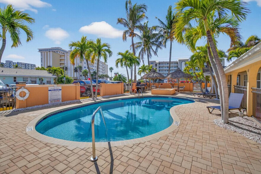 Building Photo - 17505 Gulf Blvd