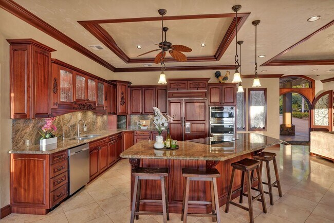 Building Photo - Island Elegance: 4-Bedroom Luxury Retreat ...