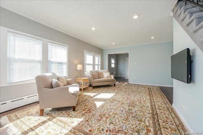 Building Photo - 311 E Market St