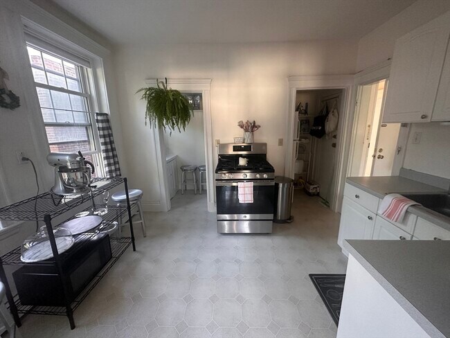Building Photo - 224 Jamaicaway-