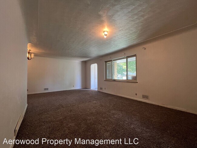Building Photo - 3 br, 2 bath House - 850 S Flower