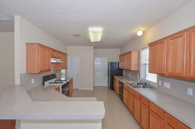 Building Photo - 2135 Brinton Oaks Ct