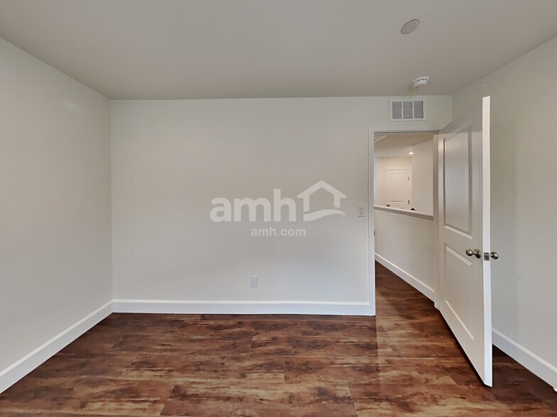 Building Photo - 294 Austin Bellerose Pl