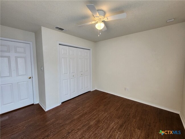 Building Photo - 3014 Green Mountain Dr