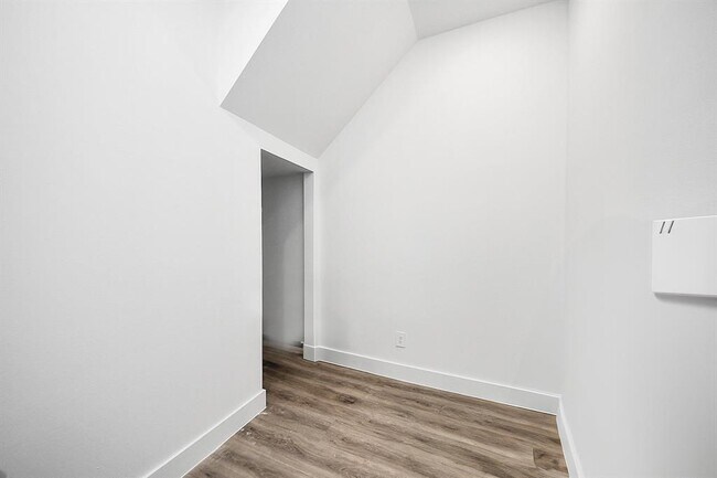 Building Photo - 3604 Runnels St