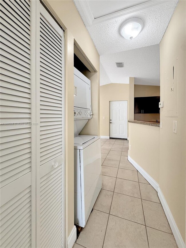 Building Photo - 3610 N 56th Ave