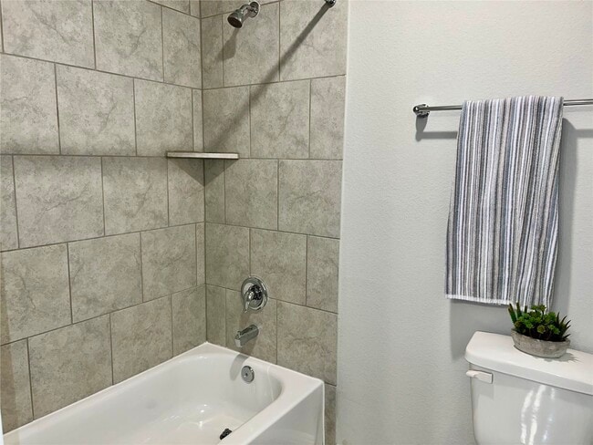 Building Photo - 31418 Horseshoe Meadow Bend Ln