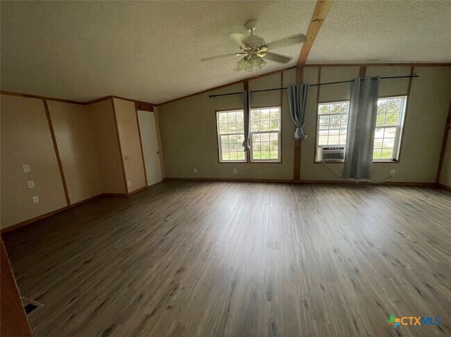 Building Photo - 1201 Island View Dr