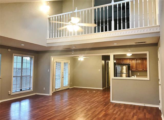 Building Photo - 1129 Bent Oaks Dr