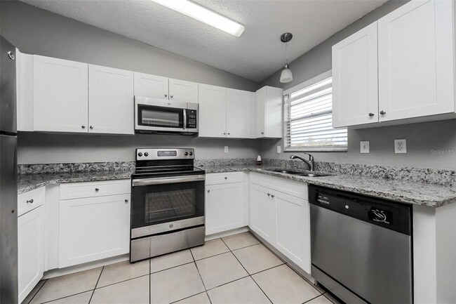 Building Photo - 211 Cobalt Dr