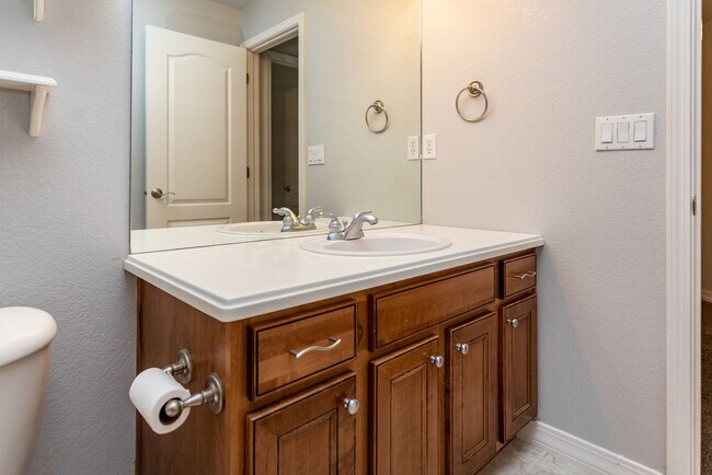 Building Photo - 10154 Silver Leaf Way