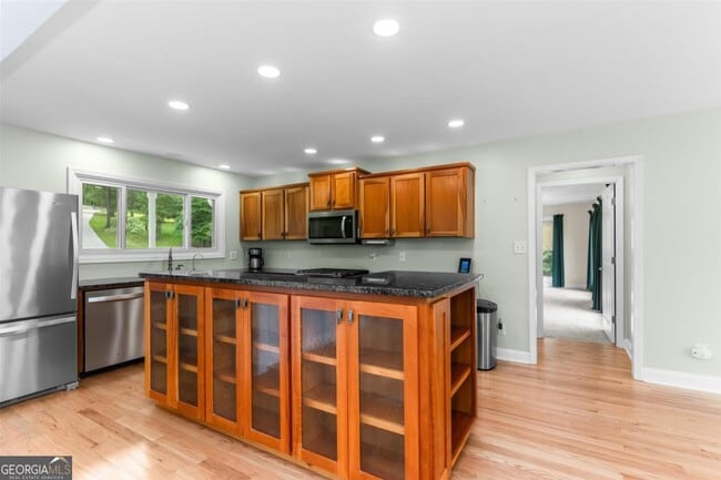 Building Photo - 1060 Old Rock Rd