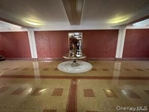 Building Photo - 210 Martine Ave