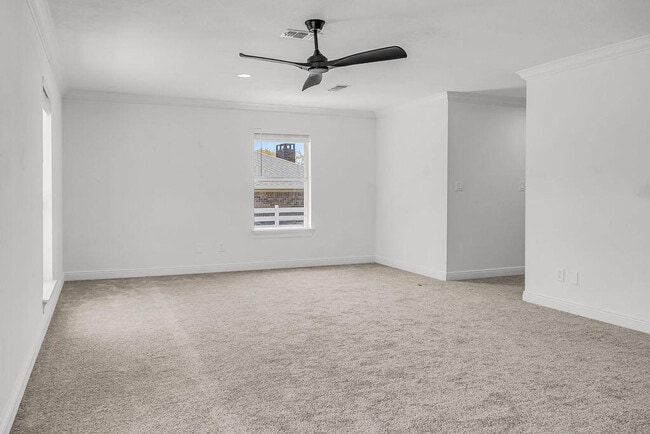 Building Photo - 2115 Stallion Rd