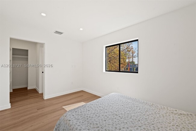 Building Photo - 724 NW 55th St
