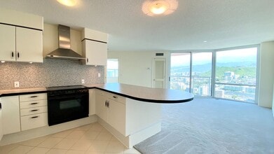 Building Photo - STUNNING CITY & OCEAN VIEWS - ONE ARCHER L...