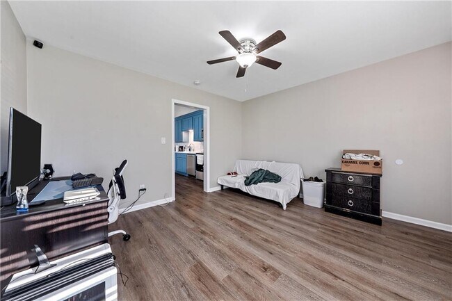 Building Photo - 1-Bedroom Duplex in Waco, TX with Spacious Layout and Great Location!