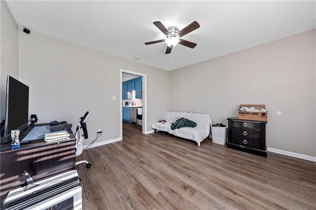 Building Photo - 1-Bedroom Duplex in Waco, TX with Spacious...