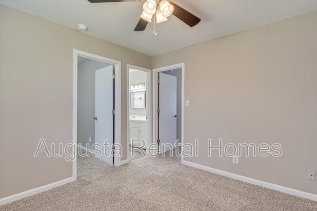 Building Photo - 325 B Verdery Drive