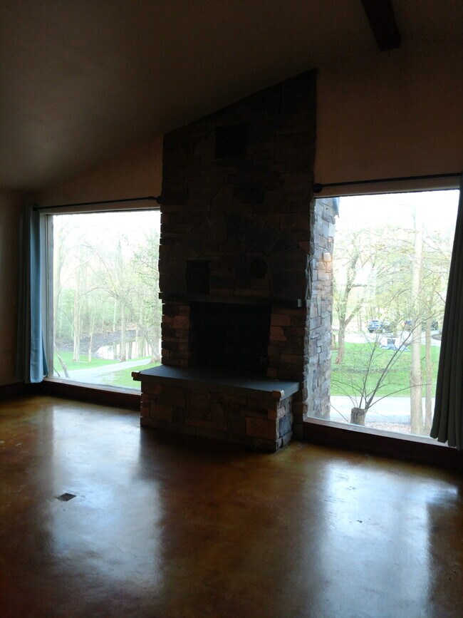 Building Photo - 266 Harford Rd