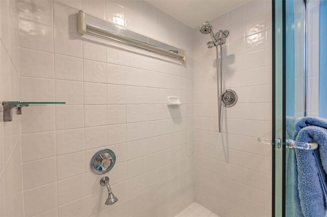 Building Photo - 1665 S Ocean Ln