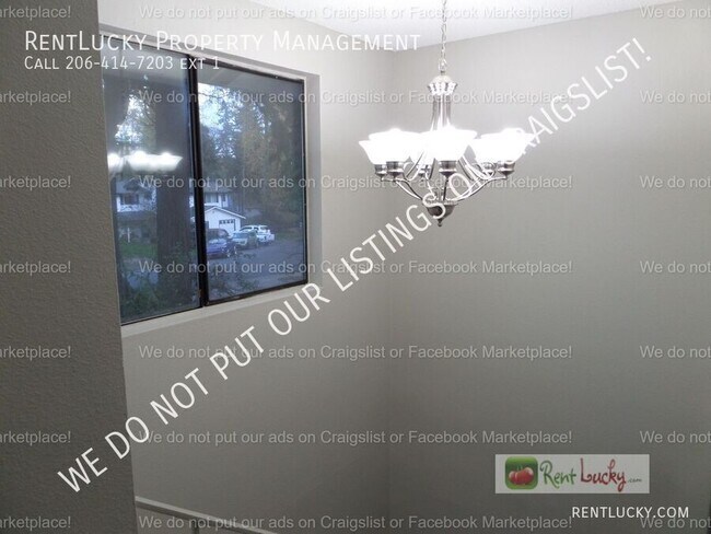 Building Photo - 33029 22nd Pl S