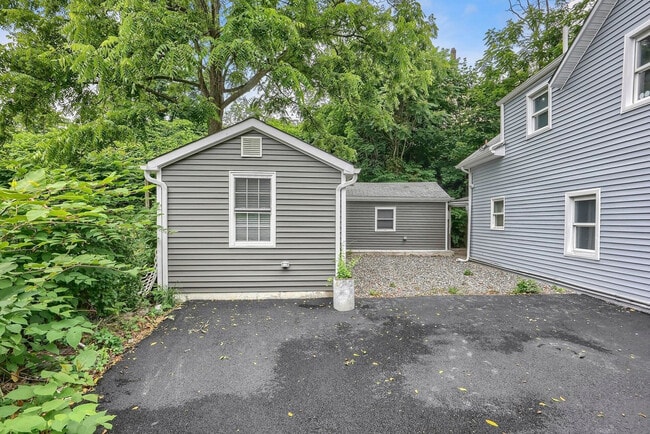 Building Photo - 763 Rte 9W