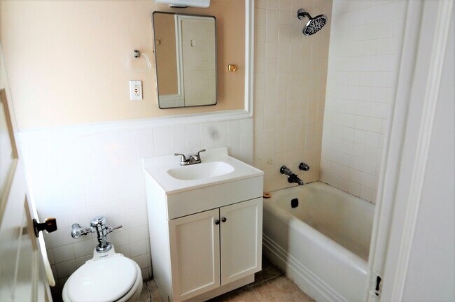 bathroom - 1130 5th Ave