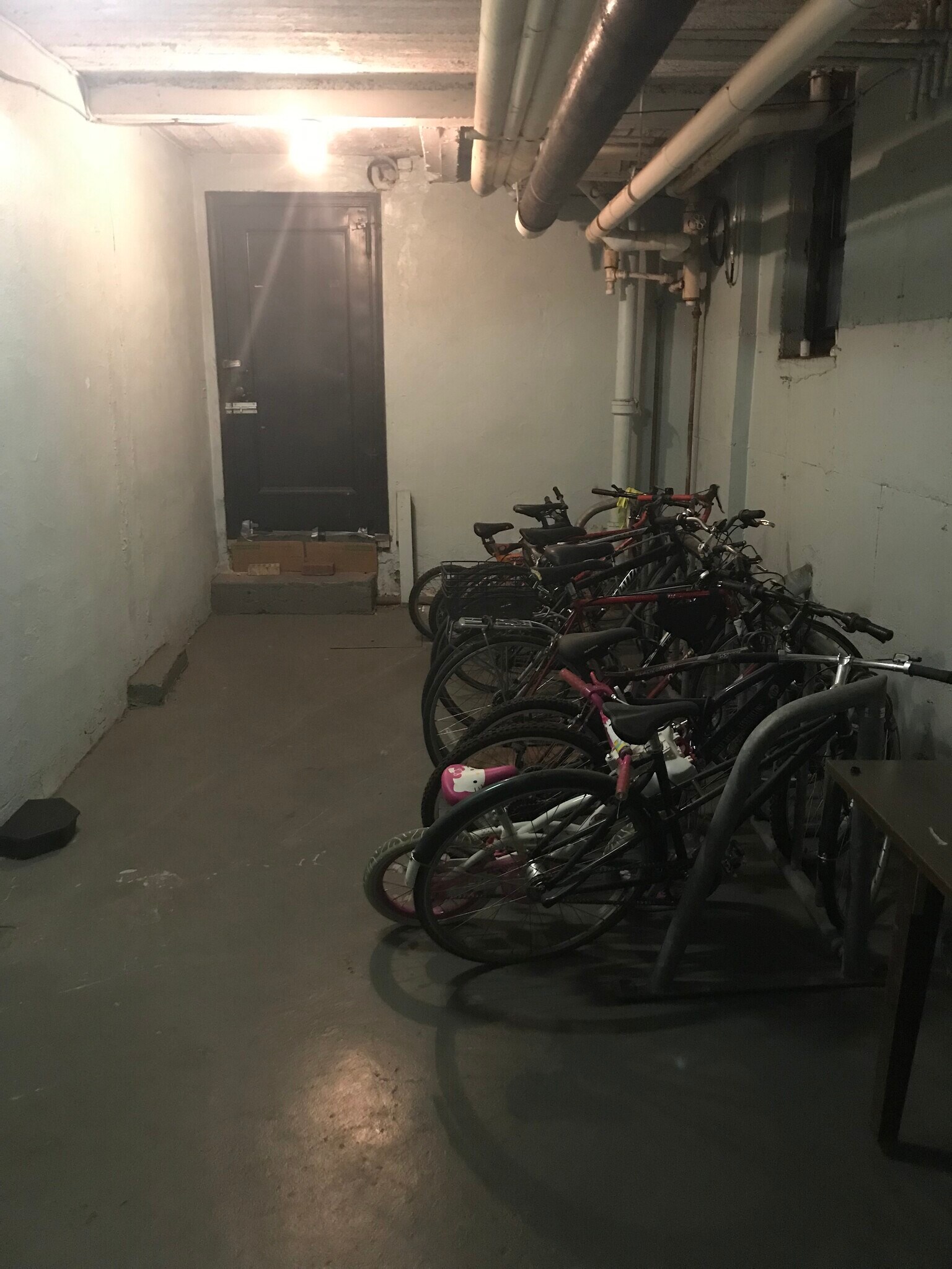 Building Photo - 30-83 Crescent St