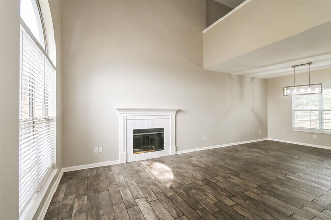 Building Photo - 5535 Liberty Ridge Cove