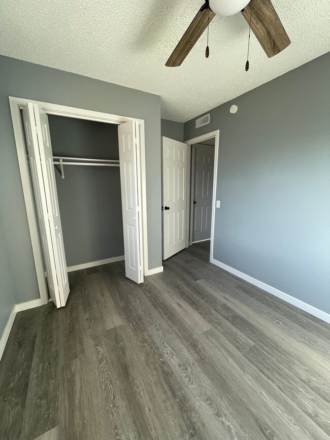 Building Photo - 3700 Paxton Dr