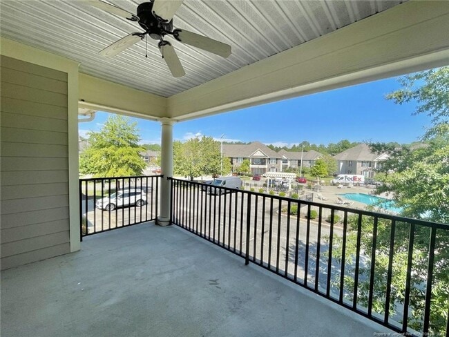 Building Photo - 1931 Dante Ln