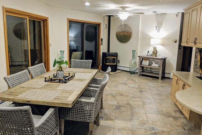 Building Photo - 66 Paquette Dr