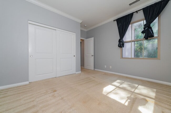 Building Photo - 3BD/2.5BA/2Garage Two Story upgraded End Unit Condo Woodbury Irvine $4800