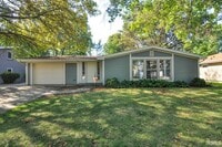 Building Photo - 721 Princess Dr
