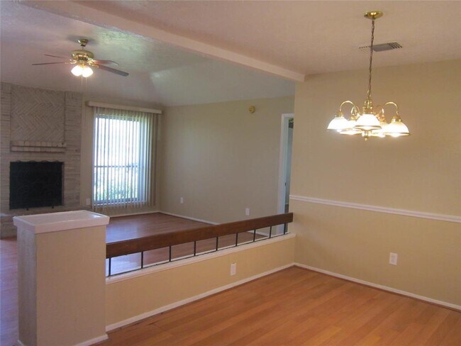 Building Photo - 8334 S Meadow Bird Cir