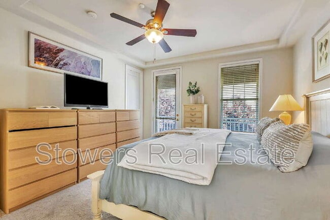 Building Photo - 3744 Whitworth Dr