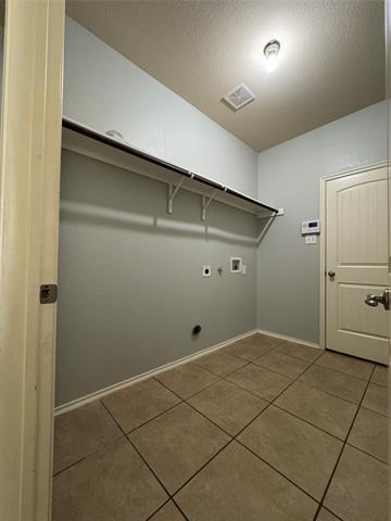 Building Photo - 824 Baltusrol Dr